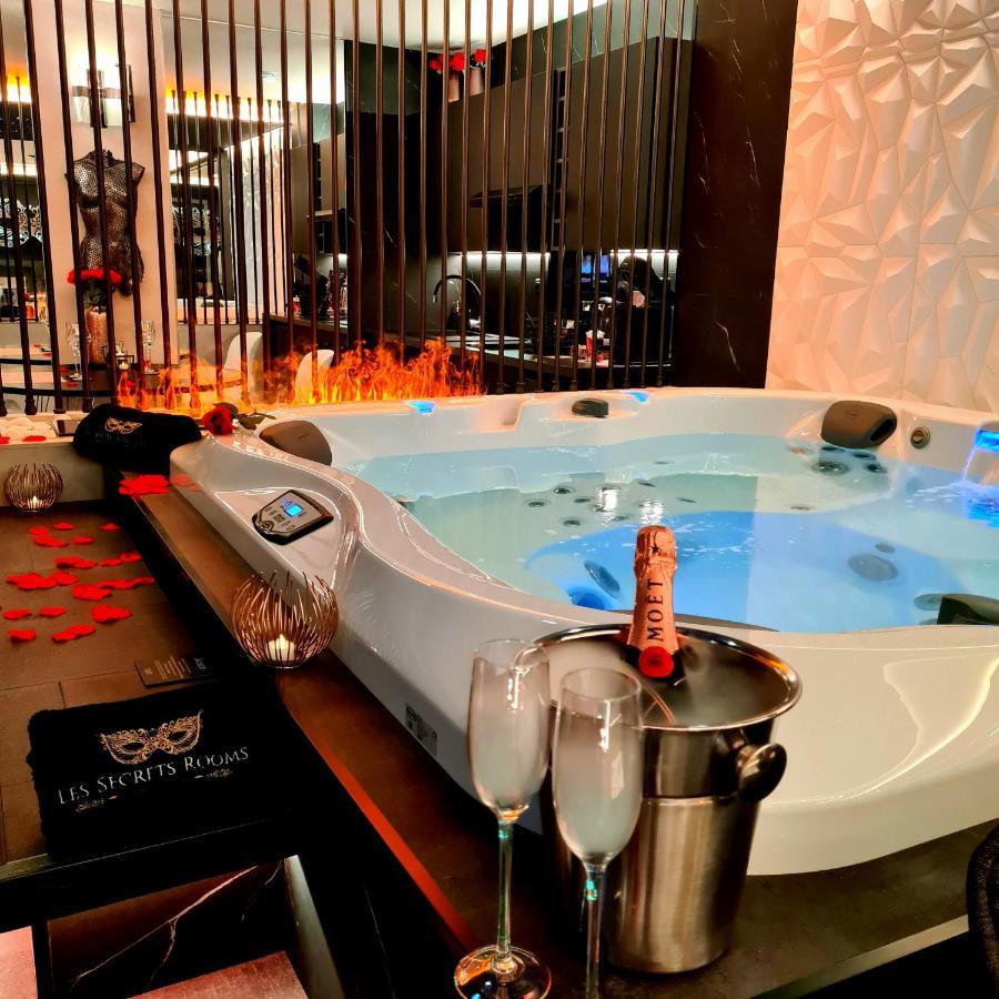 Les Secrets Rooms, Love Room De Luxe Avec Jacuzzi Rivesaltes Ngoại thất bức ảnh